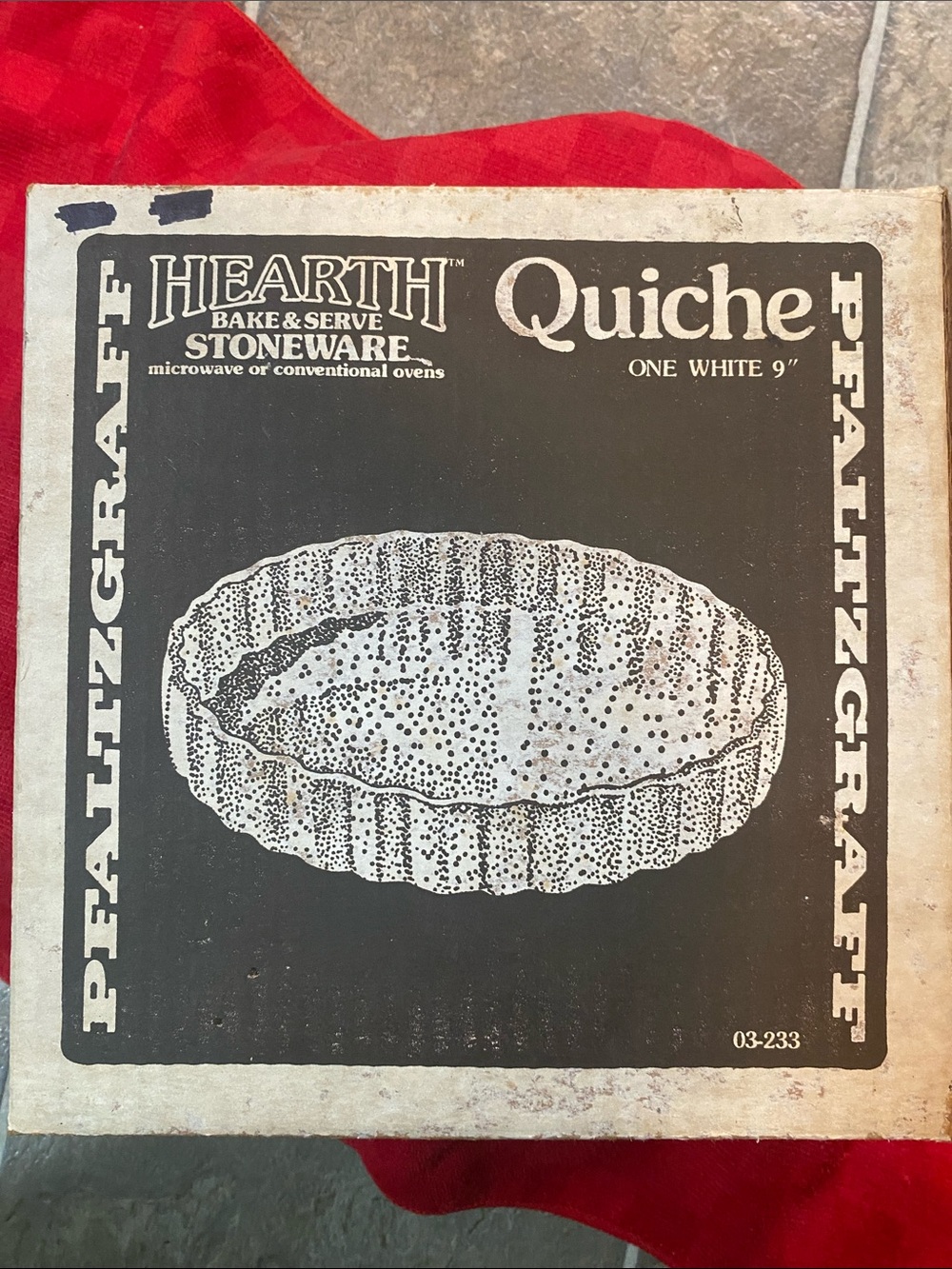 Pfaltzgraff White Hearth Quiche Dish Box Art
